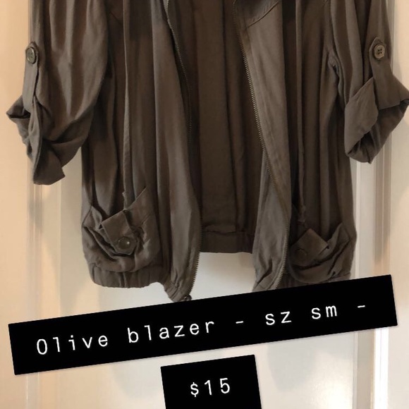 Olive Blazer Sz Sm - Picture 2 of 2